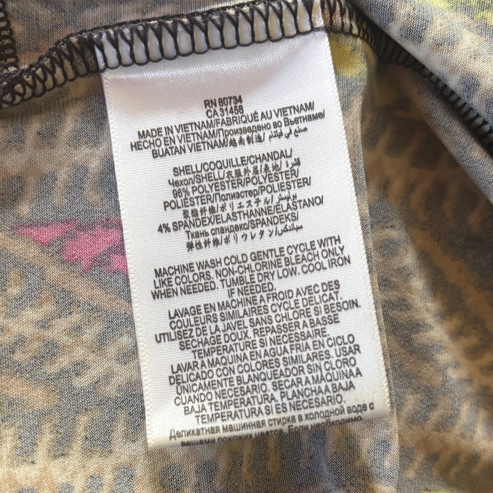 BCBGENERATION Patterned Romper - Picture 8 of 8